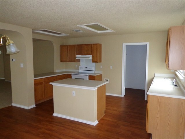 Building Photo - 17808 Grener Cove