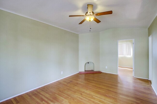 Interior Photo - Florida Street