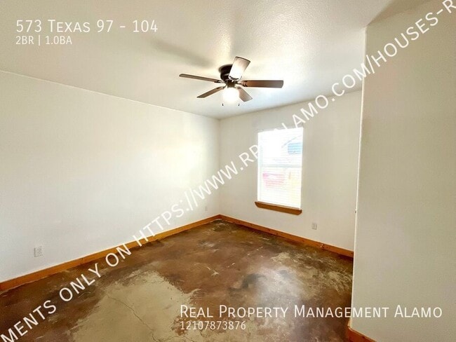 Building Photo - 573 TX-97