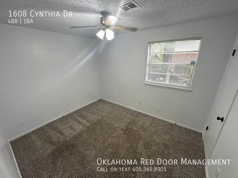 Building Photo - 1608 Cynthia Dr