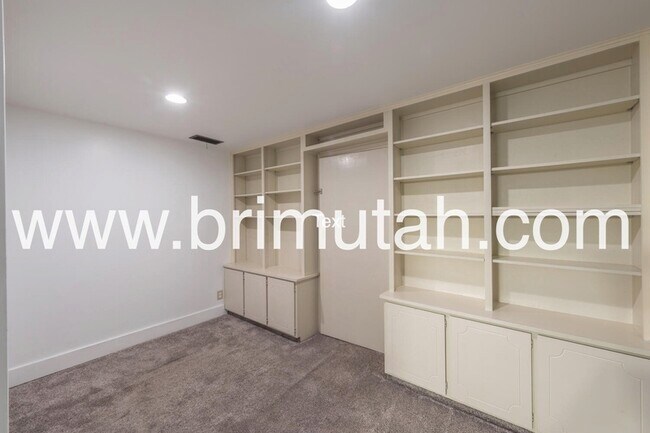 Building Photo - 2397 Logan Way
