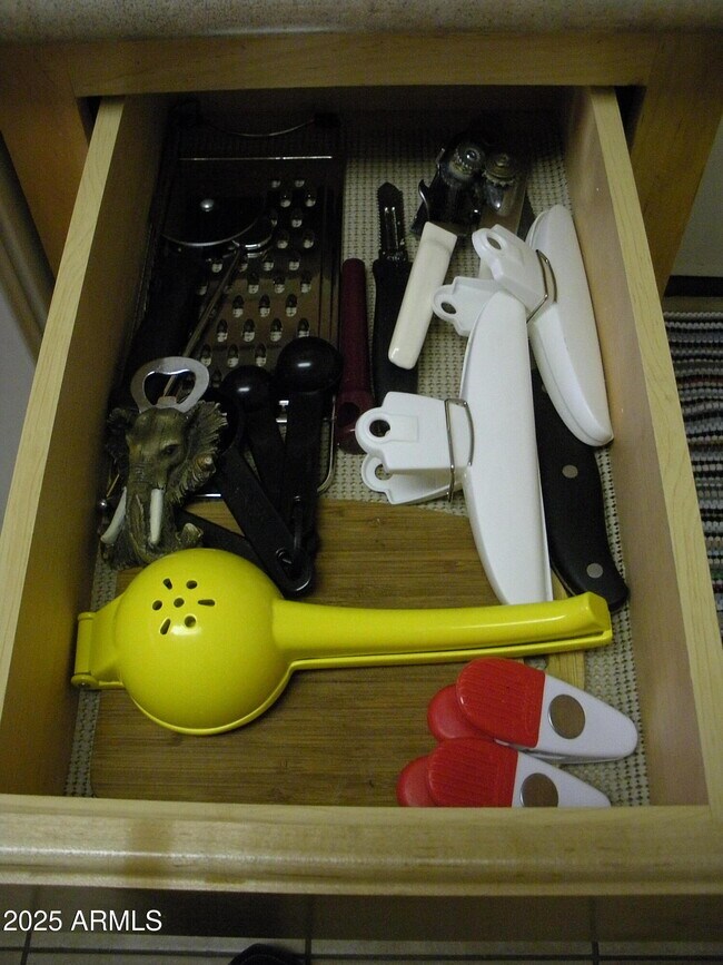 Building Photo - 10115 E Mountain View Rd