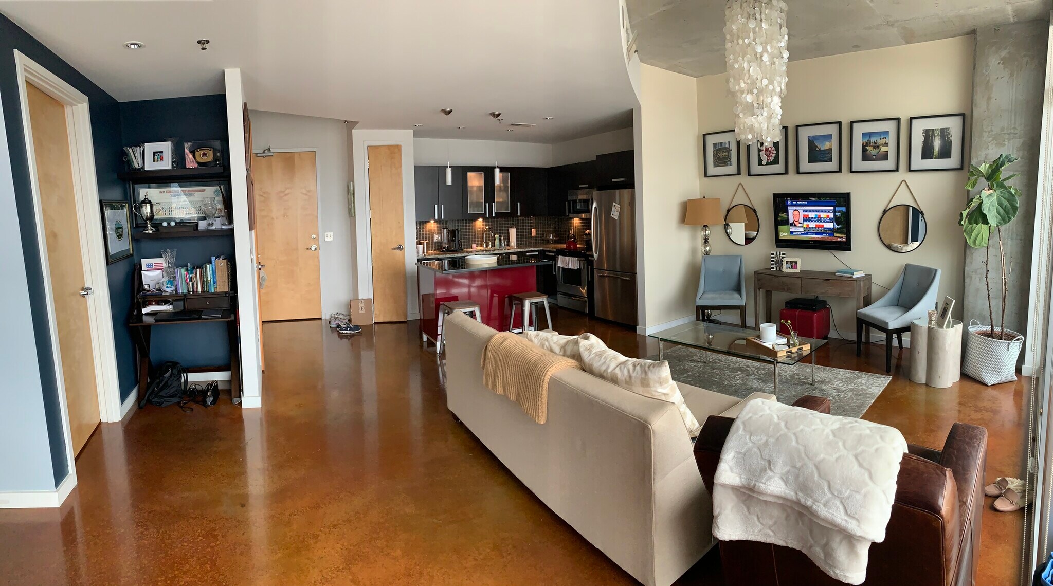 Building Photo - 600 12th Ave S