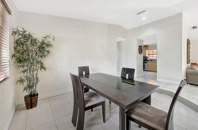 Building Photo - 3581 SW 141st Ave