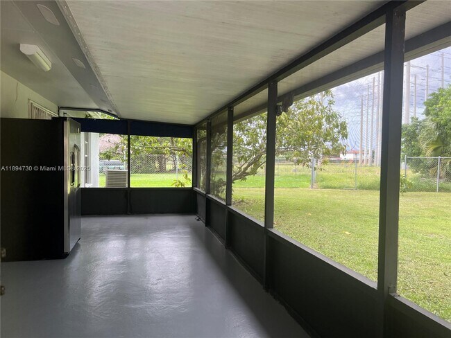 Building Photo - 26121 SW 130th Ave