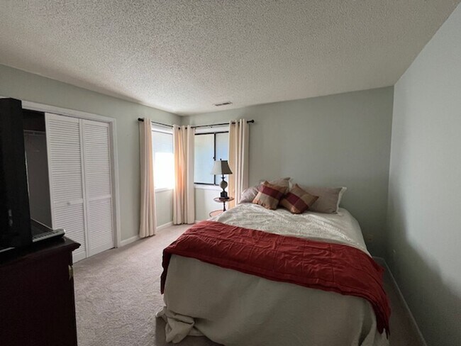 Building Photo - 1200 St Joseph St