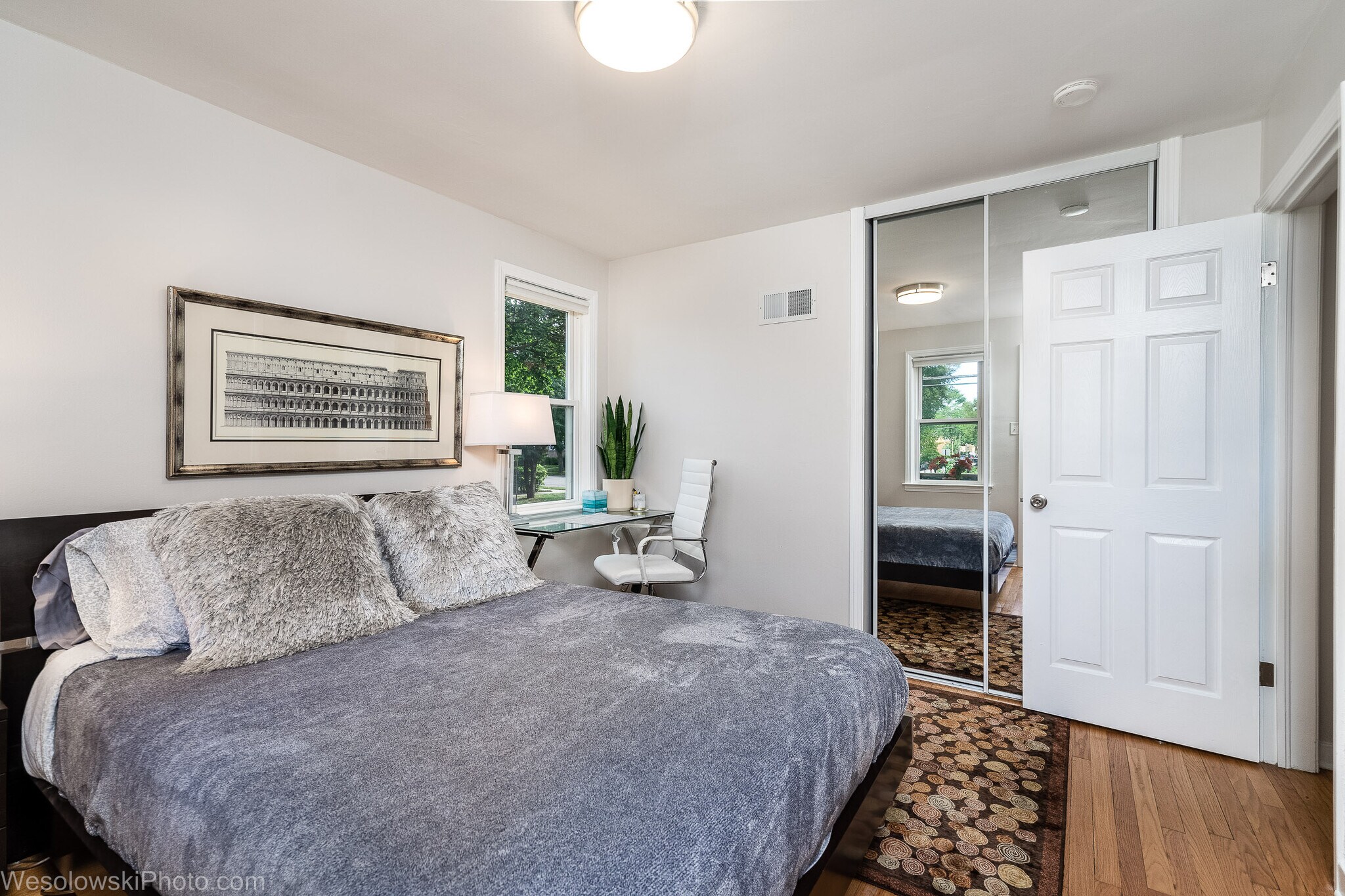 Fully Finished 1 or 2 bd, parking, balcony - 9003 Bronx Ave
