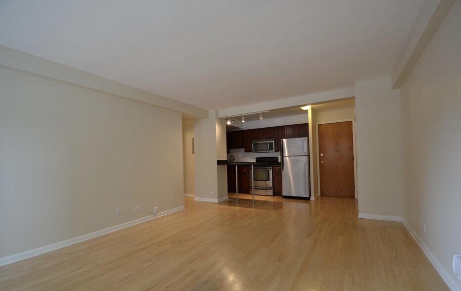 Building Photo - 4180 N Marine Dr