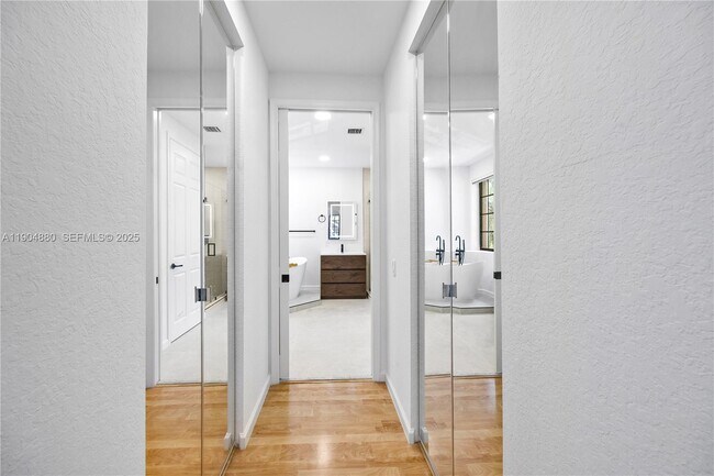 Building Photo - 2790 Center Ct Dr