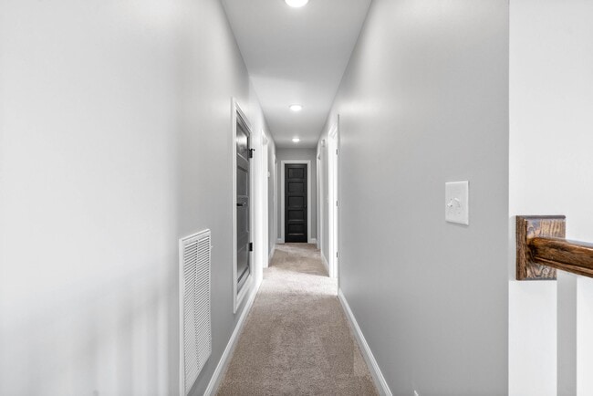 Building Photo - 250 Harrowgate Dr