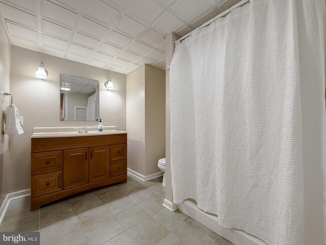 Building Photo - 23185 Pembrook Dr