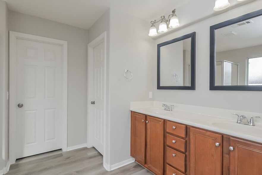 Building Photo - 643 Prosser Creek Pl