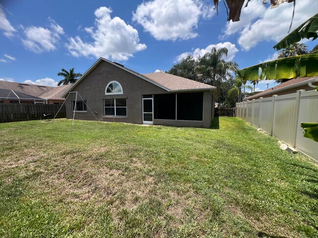 Building Photo - 1851 Abbeyridge Dr