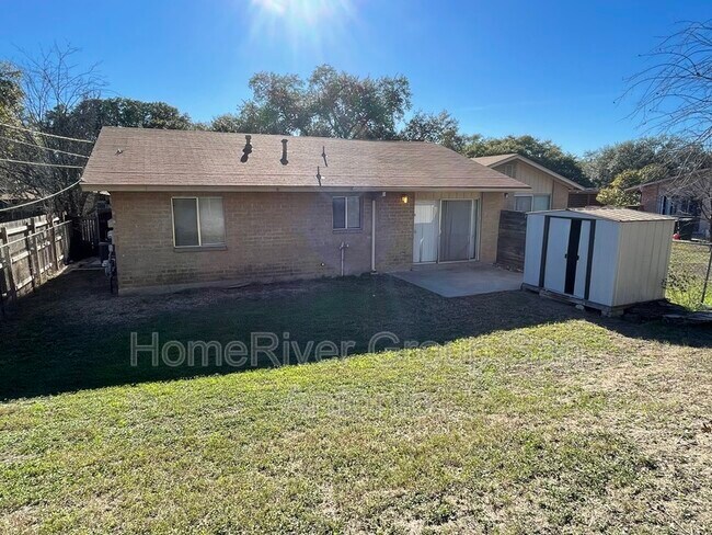 Building Photo - 109 Sunnyland Dr