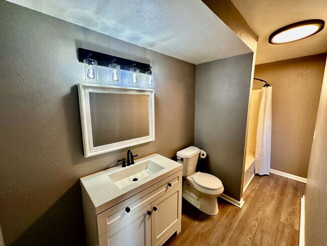 Building Photo - Available Now!  "Charming 2-Bed Condo in Golden, CO - Cozy Living!"