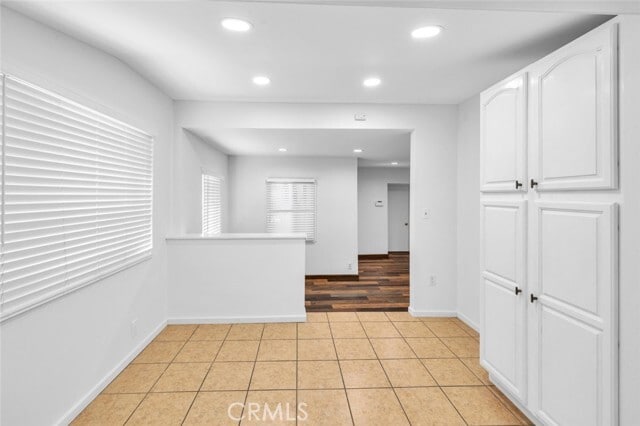 Building Photo - 10528 Hillhaven Ave