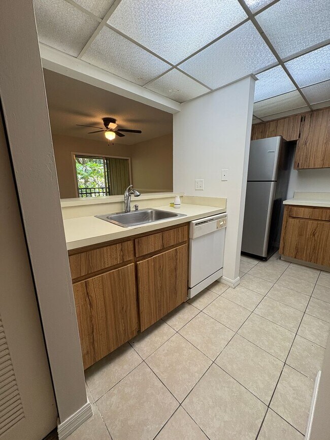 Building Photo - 140 Orchid Woods Ct
