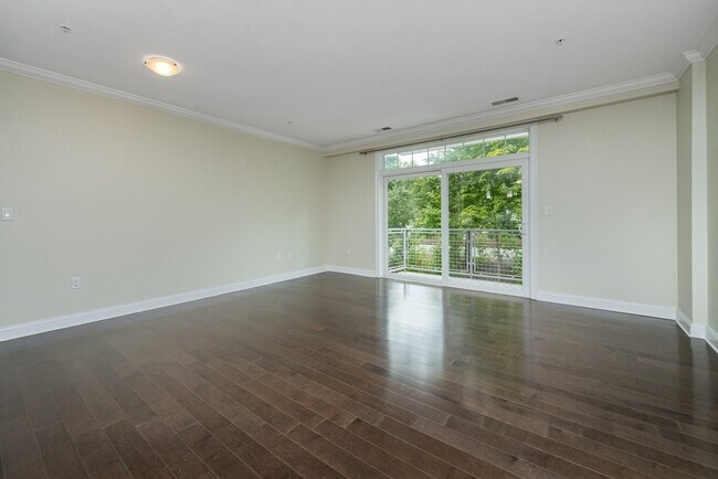 Building Photo - 130 Tremont St