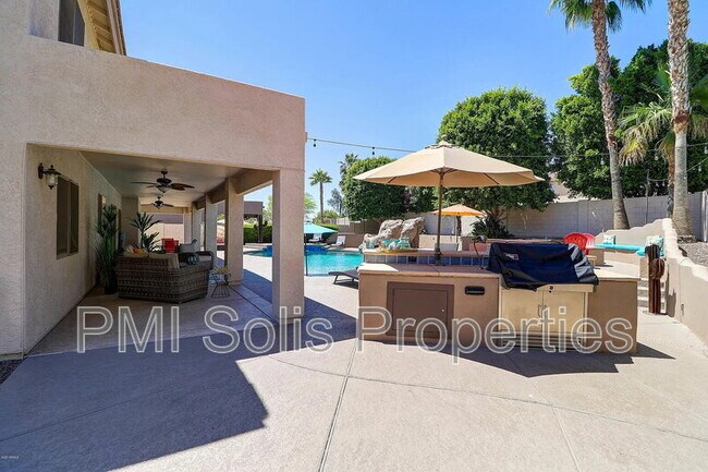 Building Photo - 13412 W Annika Dr