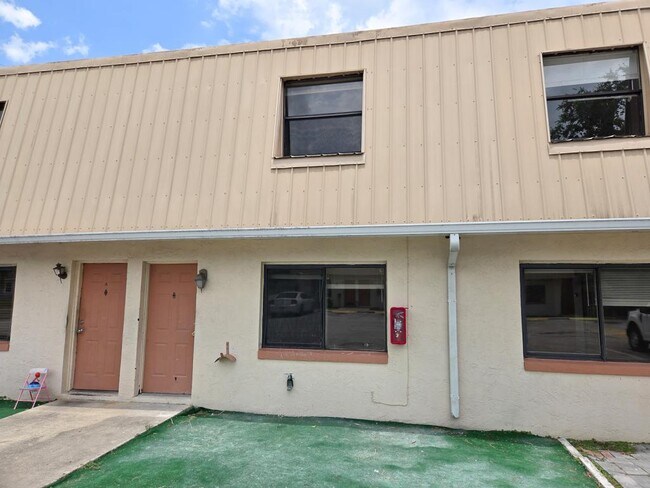 Primary Photo - 1215 Alabama Ave