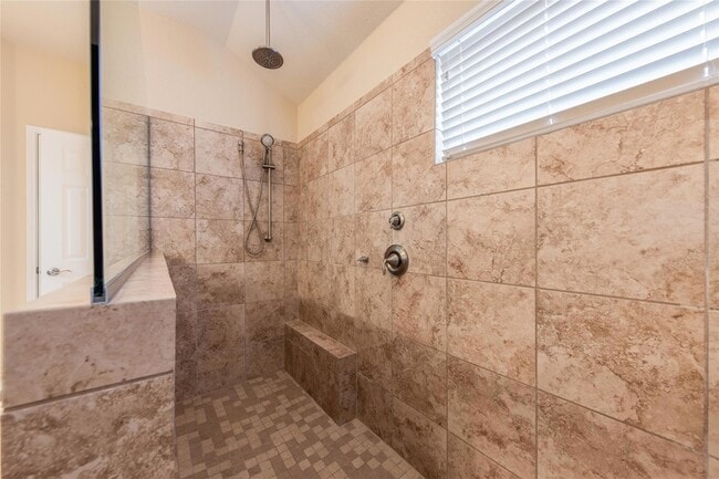 Building Photo - 1920 Mary Ella Dr