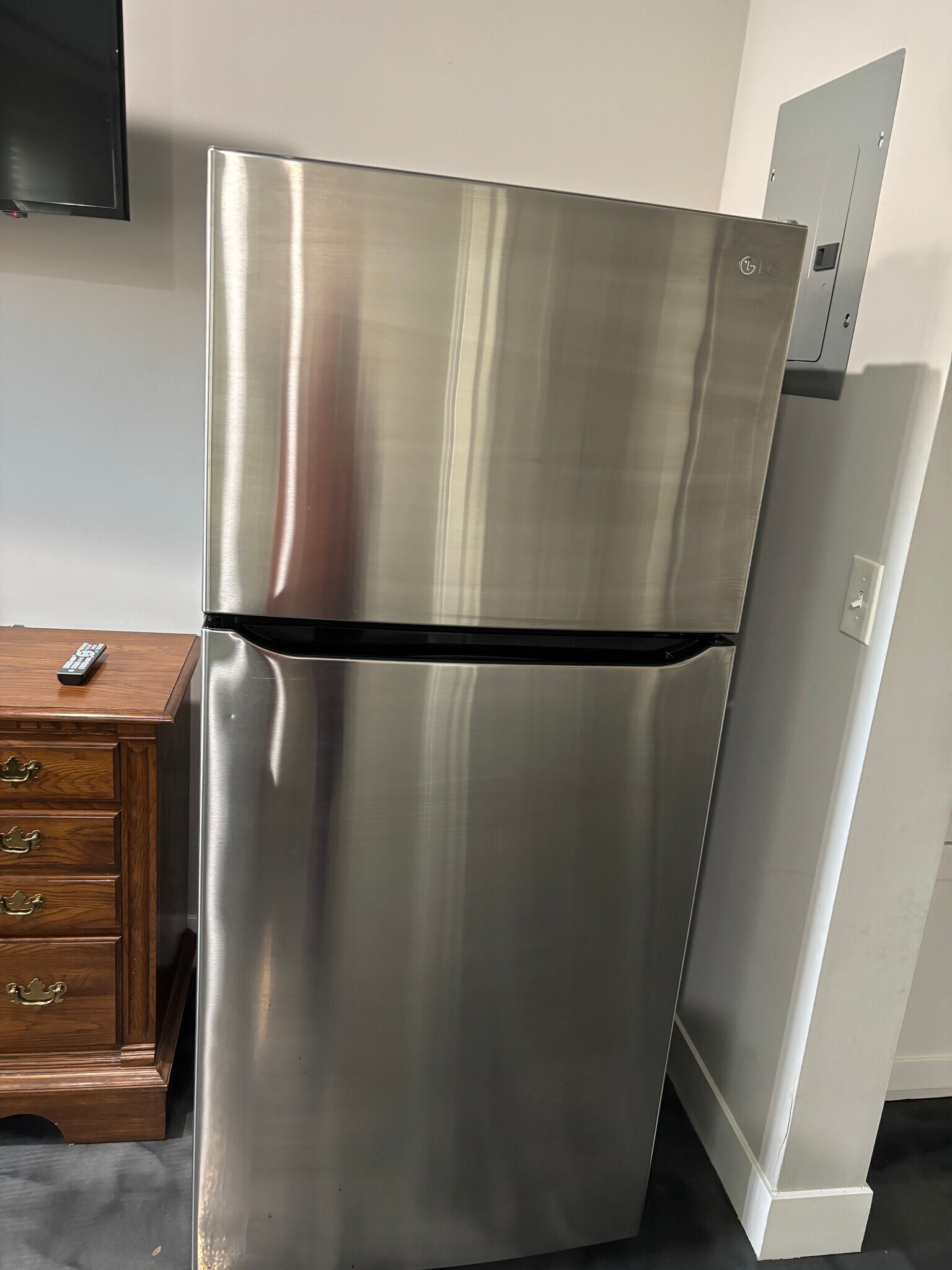 Building Photo - 223 Main St