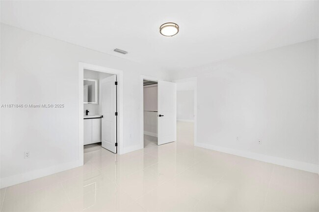 Building Photo - 10935 SW 217th Terrace