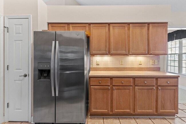 Building Photo - Sand Ridge Home