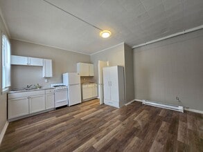 Building Photo - 801 Meigs St