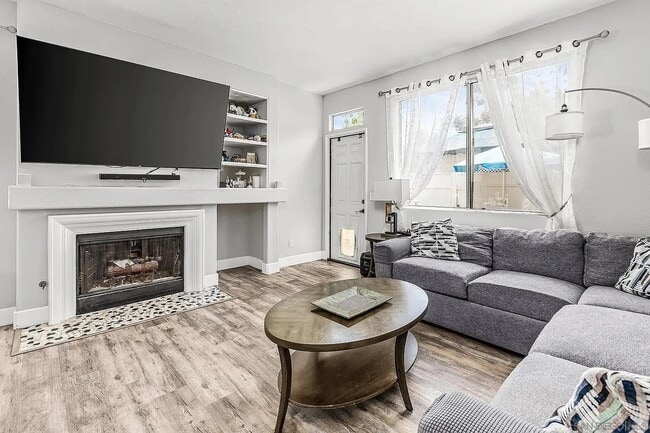 Building Photo - 4730 Milano Way