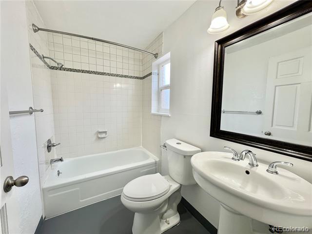 Building Photo - 1090 S Eliot St