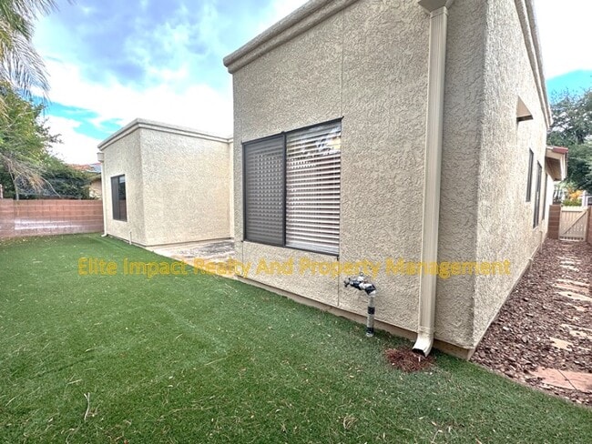Building Photo - 610 W Kidd Pl
