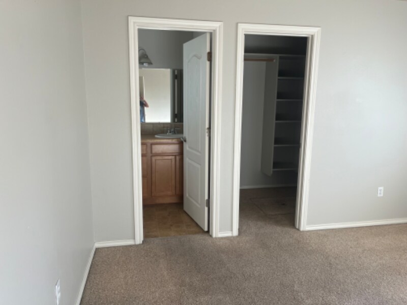 Building Photo - 4311 N Buckboard Pl