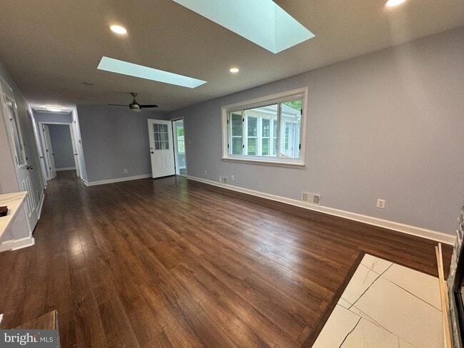 Building Photo - 7815 Rebel Dr