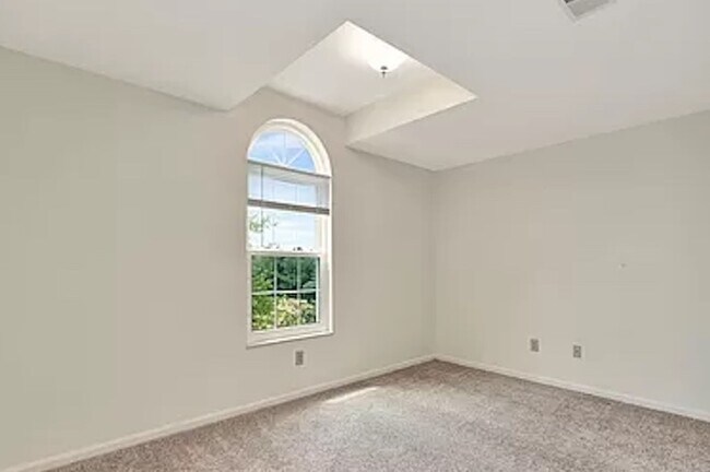 Building Photo - 1502 Spinnaker Way