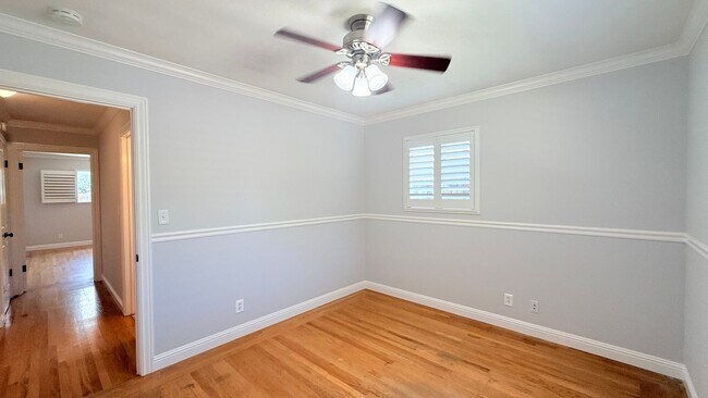 Building Photo - 1771 Lynwood Dr