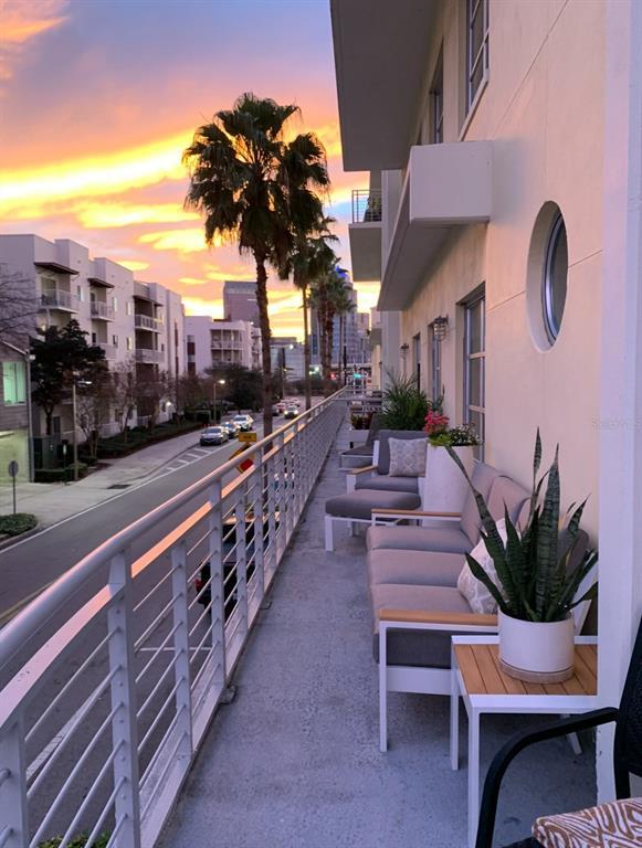 Building Photo - 1212 E Whiting St