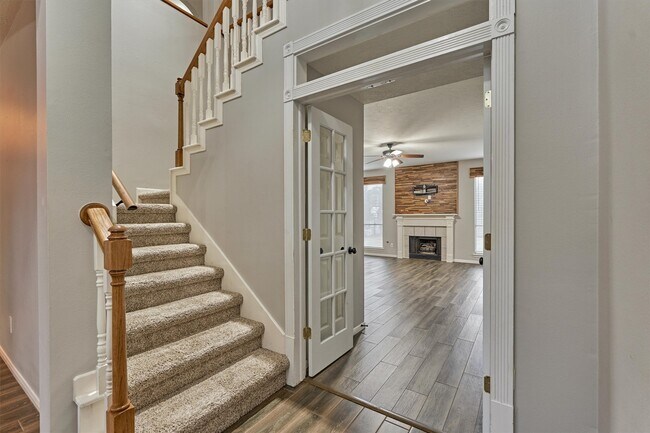 Building Photo - 1618 Calmar Dr