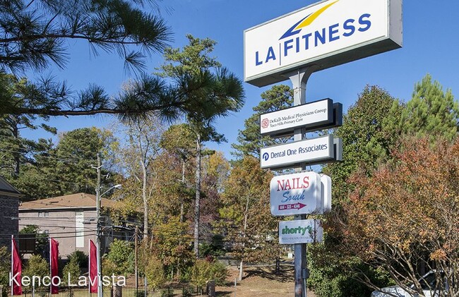 Building Photo - 2284 Lavista Rd