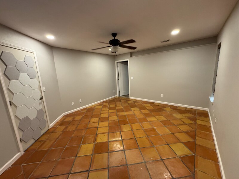 Building Photo - 306 Curacao Way