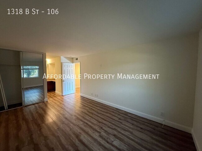 Building Photo - 1318 B St