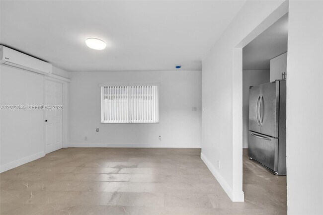 Building Photo - 645 NW 15th Ave