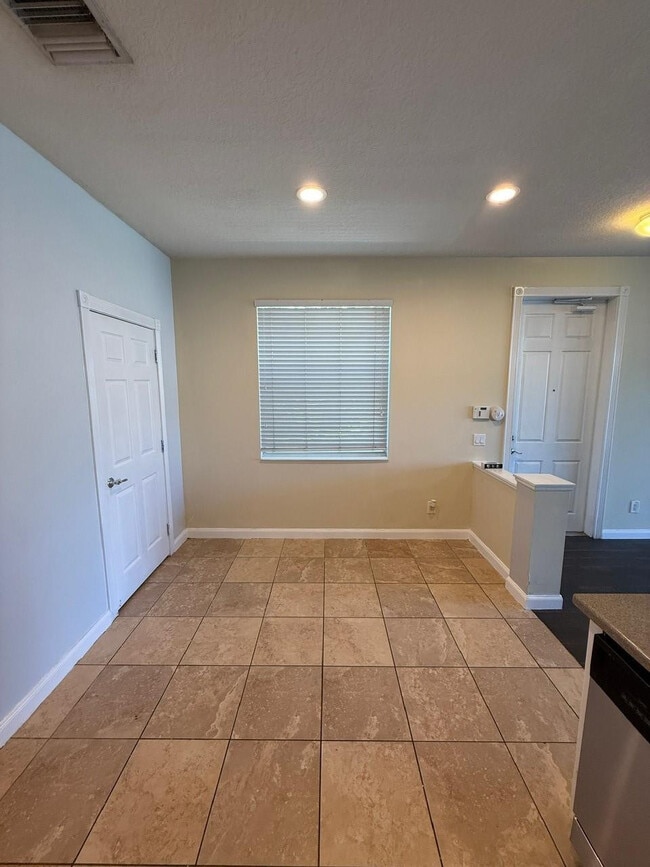 Building Photo - 1161 Pinewood Lake Ct