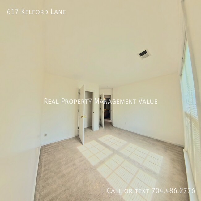 Building Photo - 617 Kelford Ln