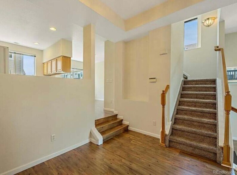 Building Photo - 11250 Florence St