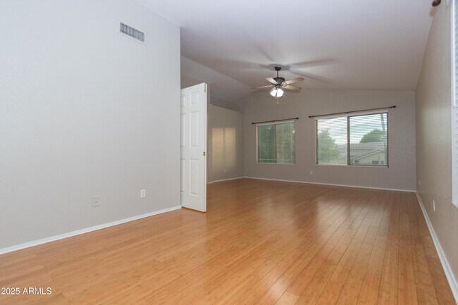Building Photo - 2388 S Sycamore Pl