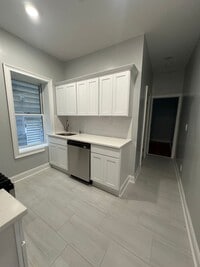 Building Photo - 4614 Park Ave Apartments