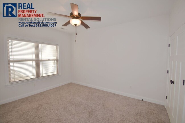 Building Photo - All brick 4 bedroom home plus Bonus room! Garage and covered patio!