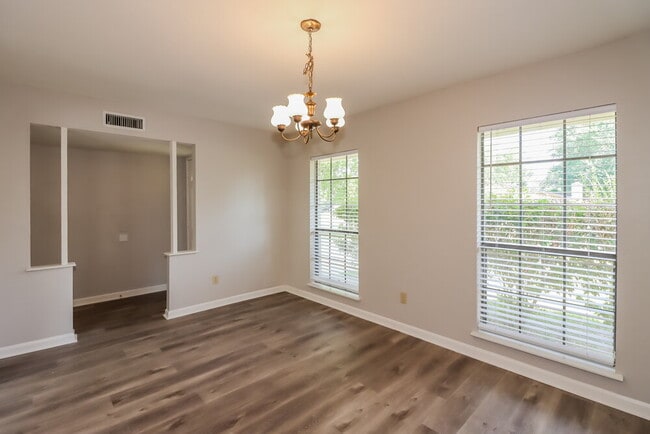 Building Photo - 15411 Empanada Dr