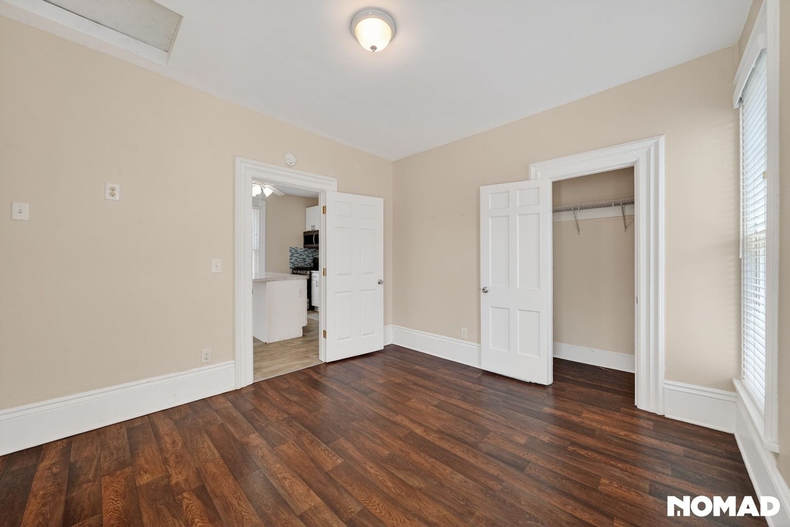 Building Photo - 1855 W 58th St